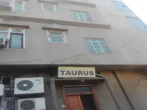 Hotel Taurus