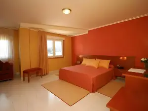 Hotel Dinajan