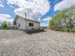 Saddlehorn Ridge Cabin