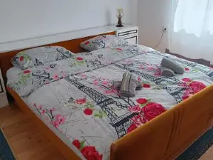Kuca za Odmor Una-Mia
