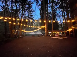 Riverfront 2 bed RV on PROPERTY- PETS OK! Minutes from Nisqually Red Wind Casino