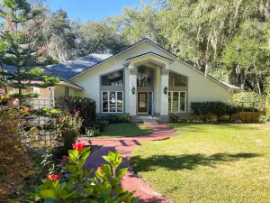 Lake Geneva Getaway – Close to Gainesville & UF