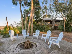 Affordable Retreat with Boat Access - Private Island Paradise