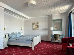 Strandhotel Berg