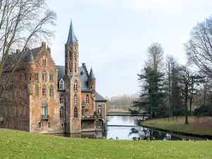 Apartment in Kruibeke at Wissekerke Castle