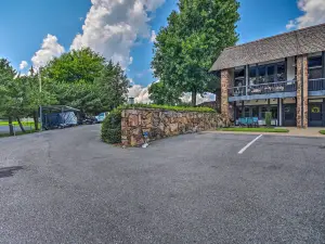 Pool Access: Condo w/ Patio in Afton