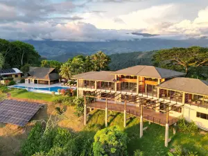 Lamangata Luxury Surf Resort