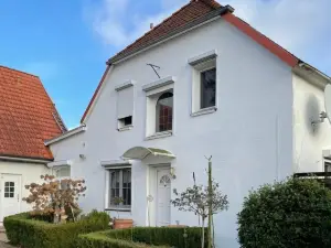 เฟเรียนโวห์นุงเงน ใน ฮอลเลิร์น-ทวีเลนเฟลธ์