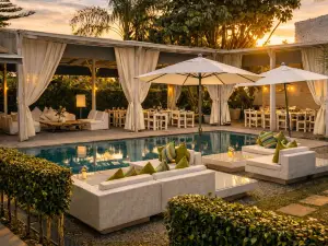 ลาส กาซาส เบดแอนด์เบรกฟาสต์ โรงแรม สปา และ ร้านอาหาร