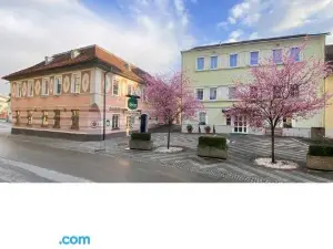 Gasthof Hametner Mit Innviertlerhof Mit Direktem Zugang Zur Therme Mediterrana Durch Unseren Garten!