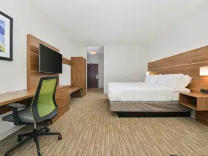 Holiday Inn Express & Suites Chadron