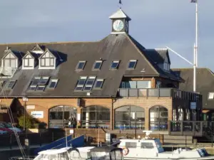 Boathouse Hotel