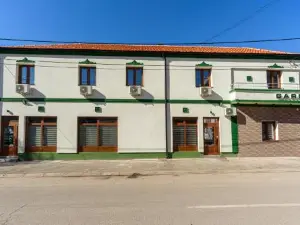 Garni Hotel Mala Moskva