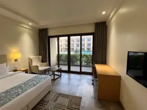 Parklane Resort
