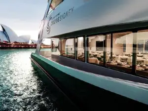 Perfect 2BR Harbour View Apartment