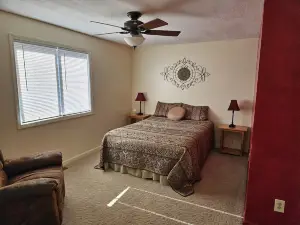 Quiet 3 bedroom House Where Time Slows Down