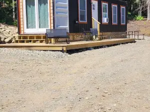 Cozy Cabin in Lovely Errol with Direct Trail Access, Close to Town (Cabin 2)