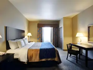Spark by Hilton Selma