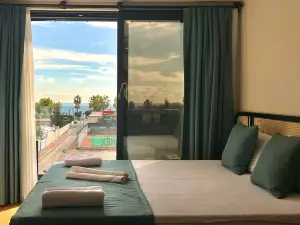Coastline Boutique Hotel