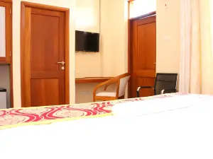 Prinias Hotel