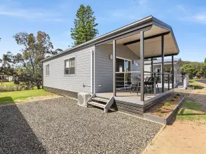 Barlings Beach Holiday Park