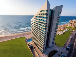 Herbert Samuel Okeanos Suites Herzilya