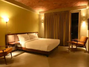 Mavi Retreat