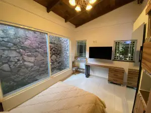Magnolias Jardin & Boutique Suites