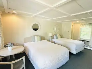 ShoreWay Acres Inn & Cape Cod Lodging