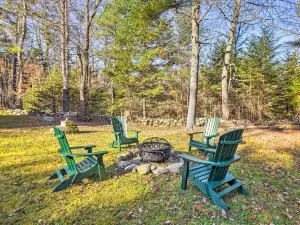 Private Sunapee Getaway 2 Mi to Ledge Pond!