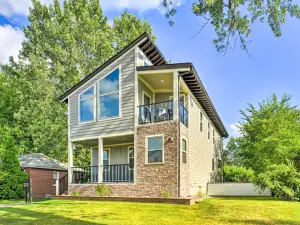 Sunny Clawson Home w/ Yard - Walk to Main St!
