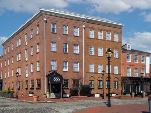 The William Fell Baltimore, Tapestry Collection by Hilton