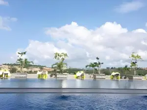 CK 탄중피낭 호텔 & 컨벤션 센터