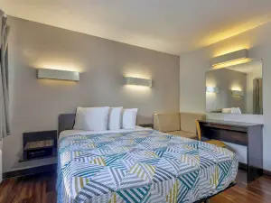 モーテル 6 オシュコシュ ウィスコンシン