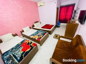 Hotel Green Land