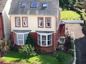 Ty Castell Guest House