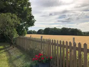 Self Contained Garden Studio with Stunning Views