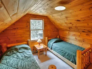 Private South Boardman Cabin on 10 Forest Acres!