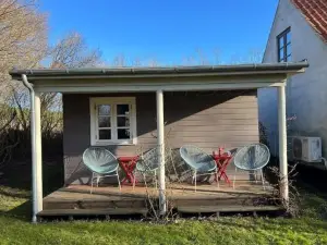 A True Nature Pearl in Idyllic Surroundings But Close to the City