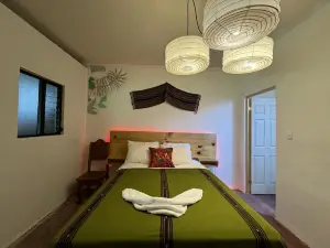 Hotel Panajachel Oasis