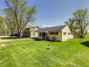 Pet-Friendly Ohio Escape w/ Deck & Community Dock!
