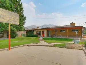 Walk to Downtown: Brigham City Family Home