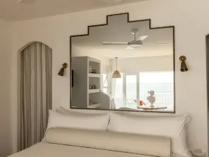 Il Delfino Seaside Inn