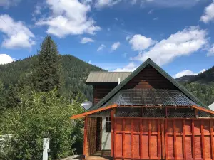 Mullan Idaho Mountain Getaway
