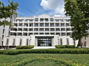 White Rock Castle Suite Hotel & Spa