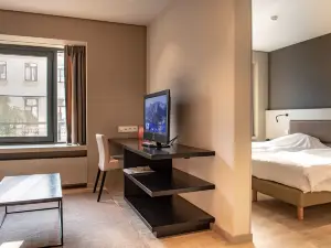 Castelnou Aparthotel