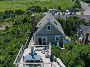 Stunning Ocean View Deck and Gas Fireplace - Charming Coastal Retreat