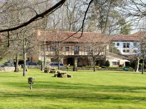 La Casona de Revolgo