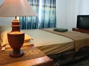 Tunjung Nyaho Guest House ( Tng )