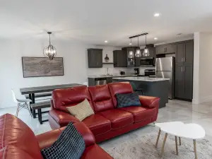 ⋆Charming, modern, luxury house with garage⋆